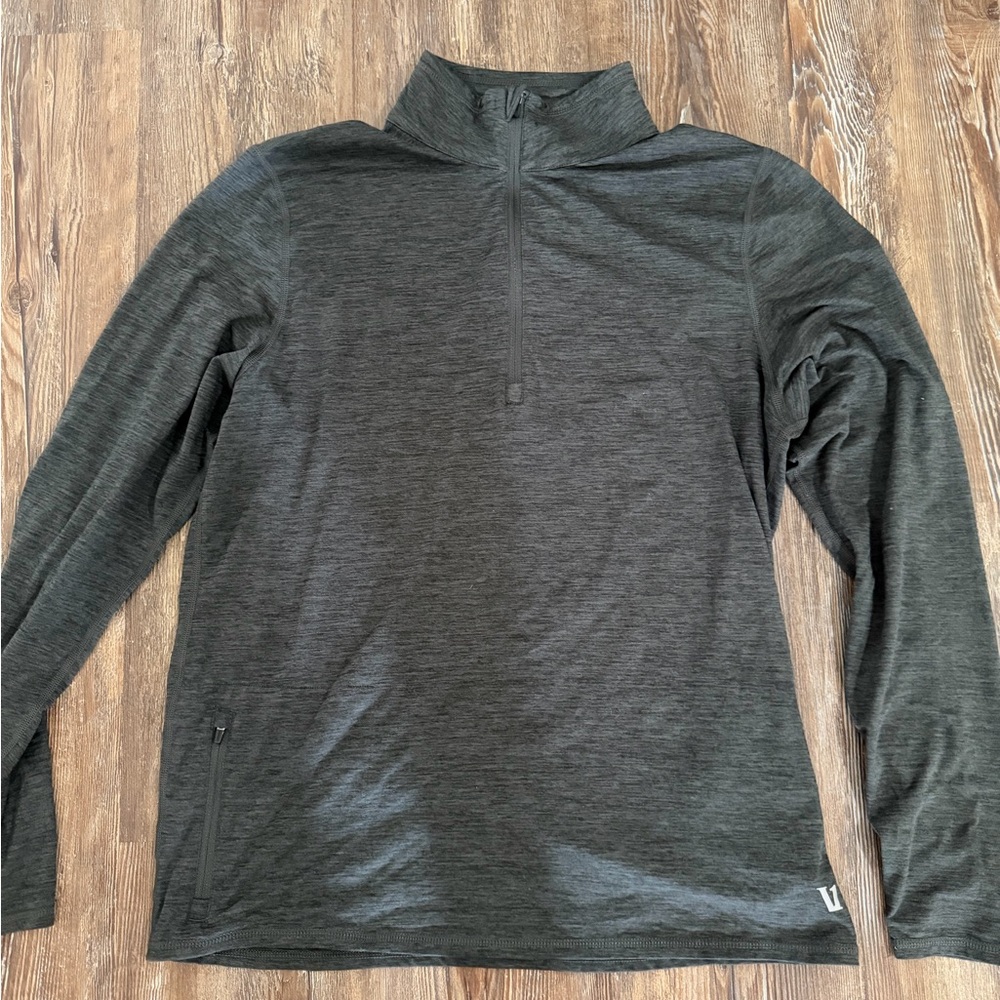 Vuori Charcoal Quarter-Zip Pullover
